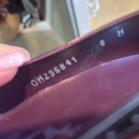 STUART WEITZMAN HEELS - Picture 8 of 8